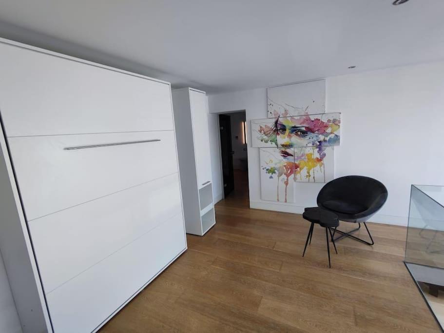 Apartamento Gazi Pool House Atenas Exterior foto