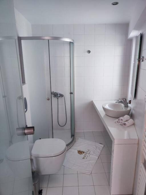 Apartamento Gazi Pool House Atenas Exterior foto